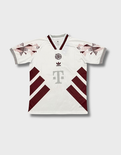 FC Bayern "Mia San Luxe" Premium Kit